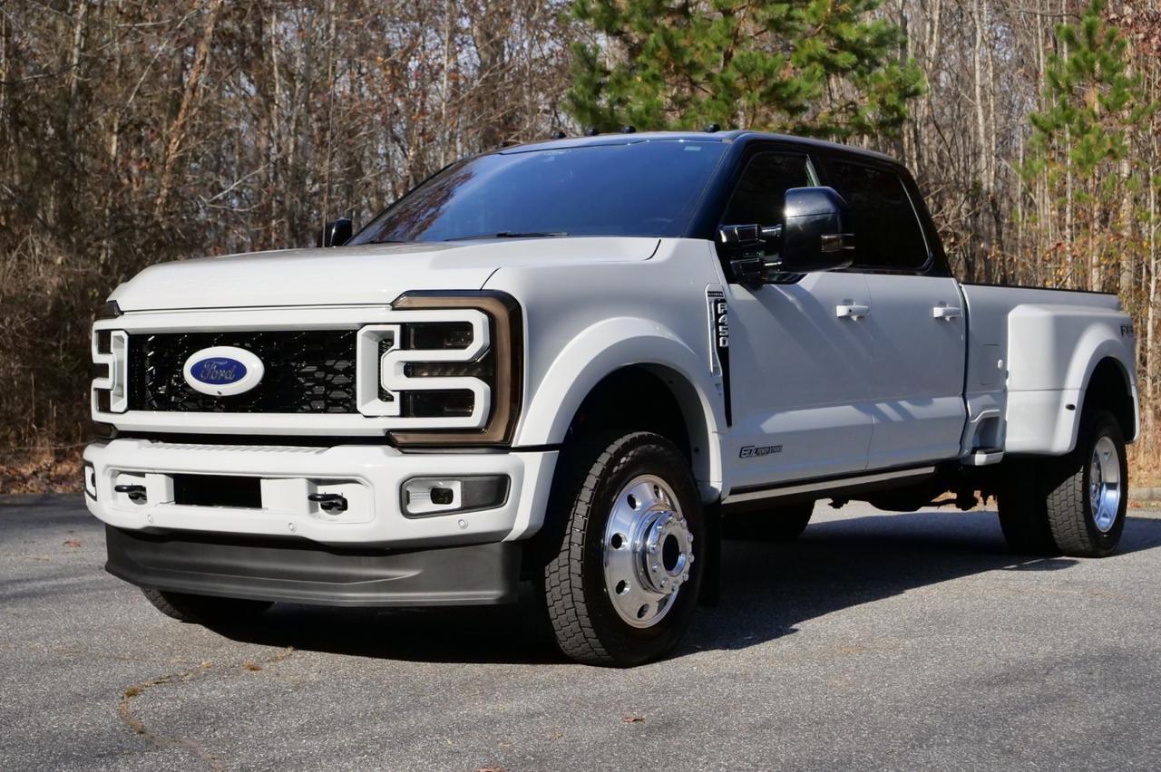 2025 Ford F-450SD Platinum 4X4 / DRW / Massaging Seats / Diesel! Lincolnton NC
