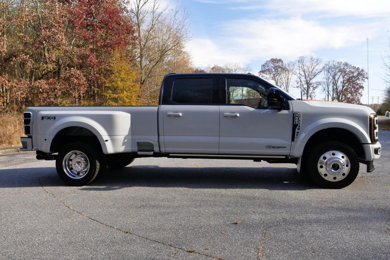 2025 Ford F-450SD Platinum 4X4 / DRW / Massaging Seats / Diesel! Lincolnton NC