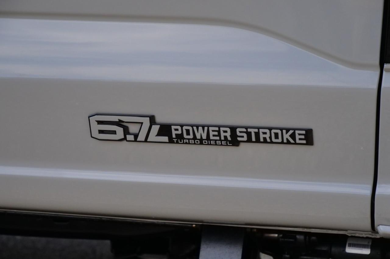 2025 Ford F-450SD Platinum 4X4 / DRW / Massaging Seats / Diesel! Lincolnton NC