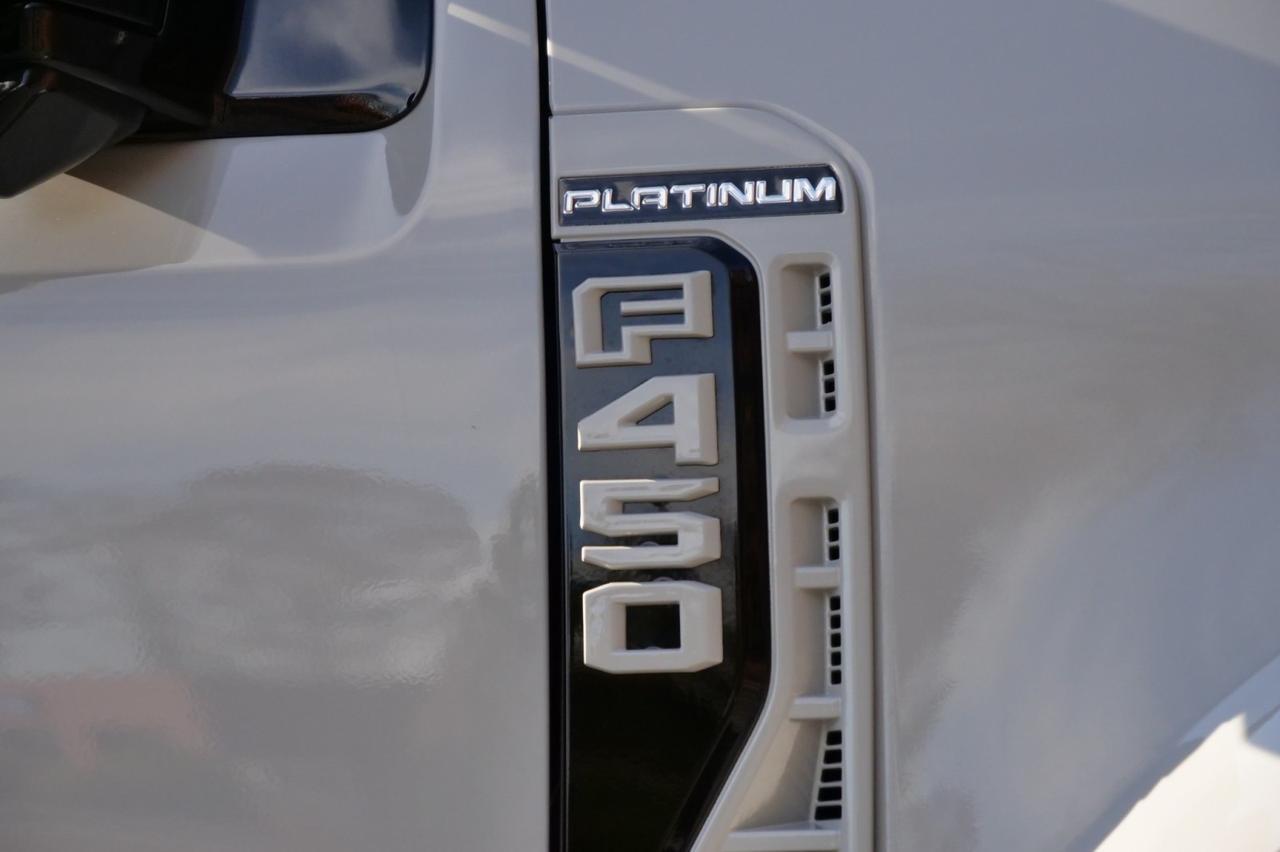 2025 Ford F-450SD Platinum 4X4 / DRW / Massaging Seats / Diesel! Lincolnton NC