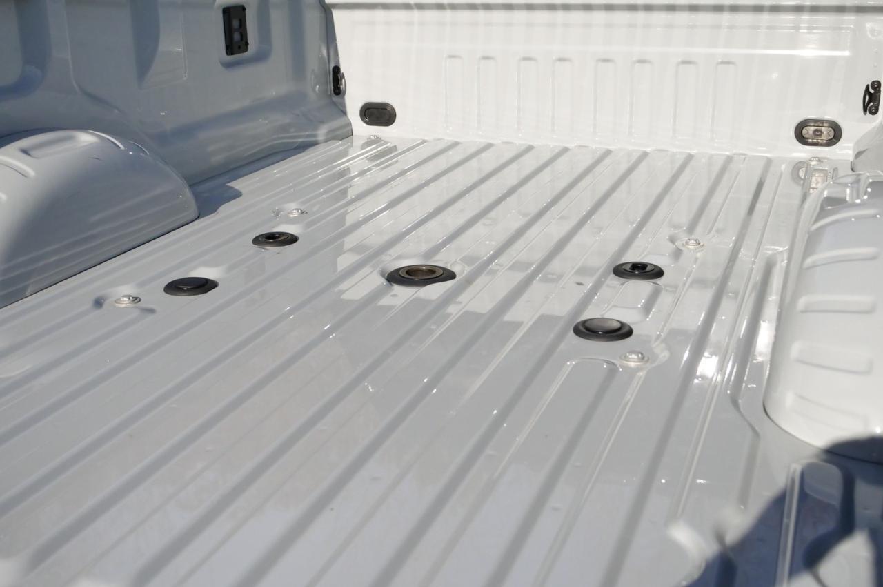 2025 Ford F-450SD Platinum 4X4 / DRW / Massaging Seats / Diesel! Lincolnton NC