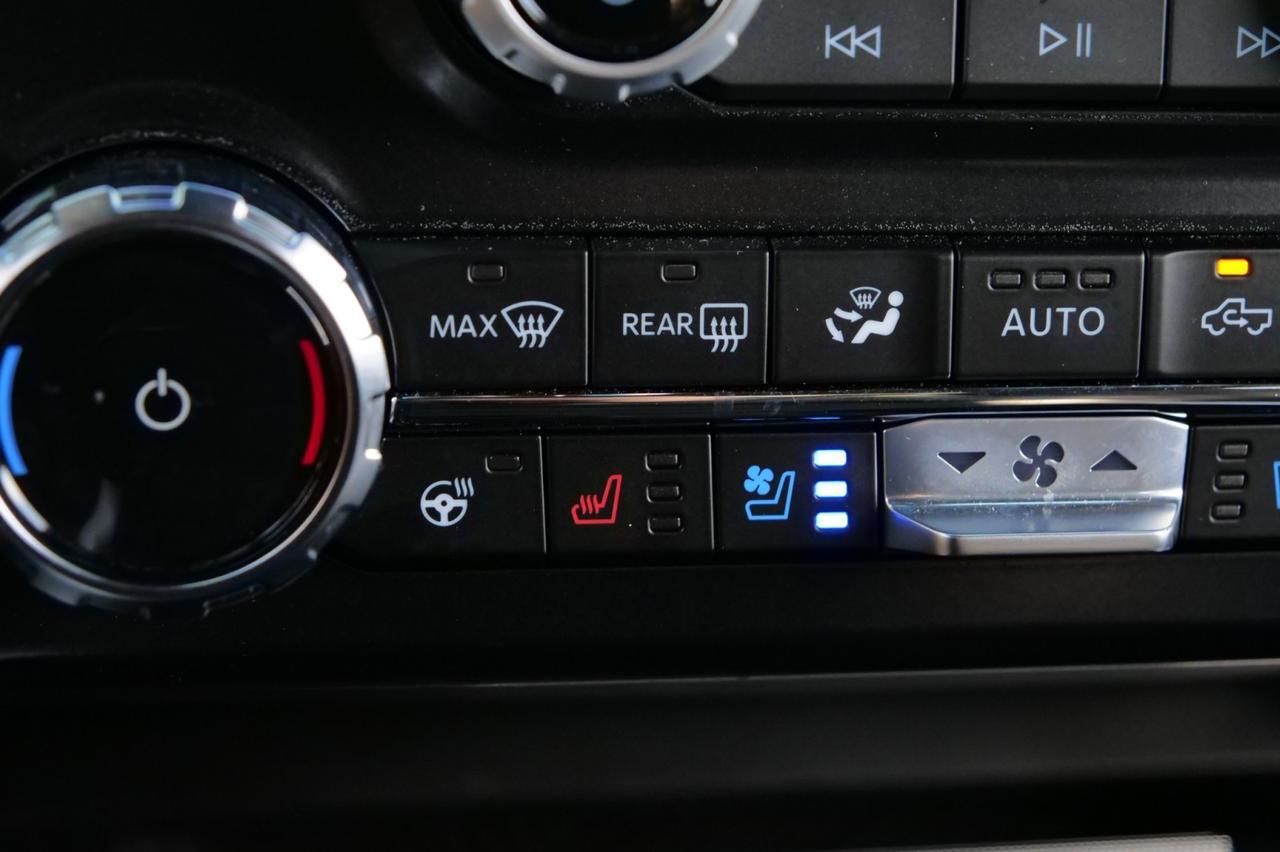 2025 Ford F-450SD Platinum 4X4 / DRW / Massaging Seats / Diesel! Lincolnton NC