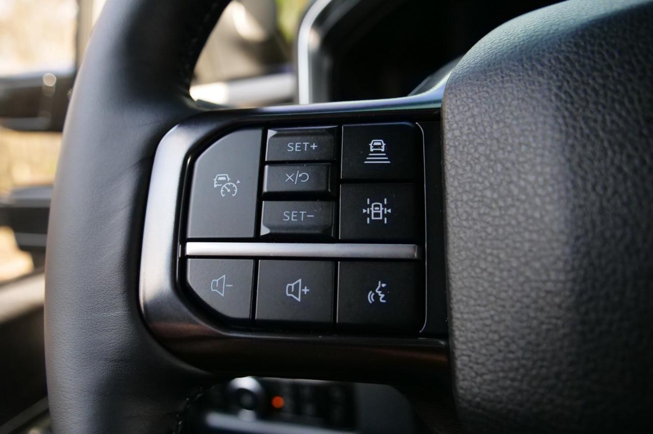 2025 Ford F-450SD Platinum 4X4 / DRW / Massaging Seats / Diesel! Lincolnton NC