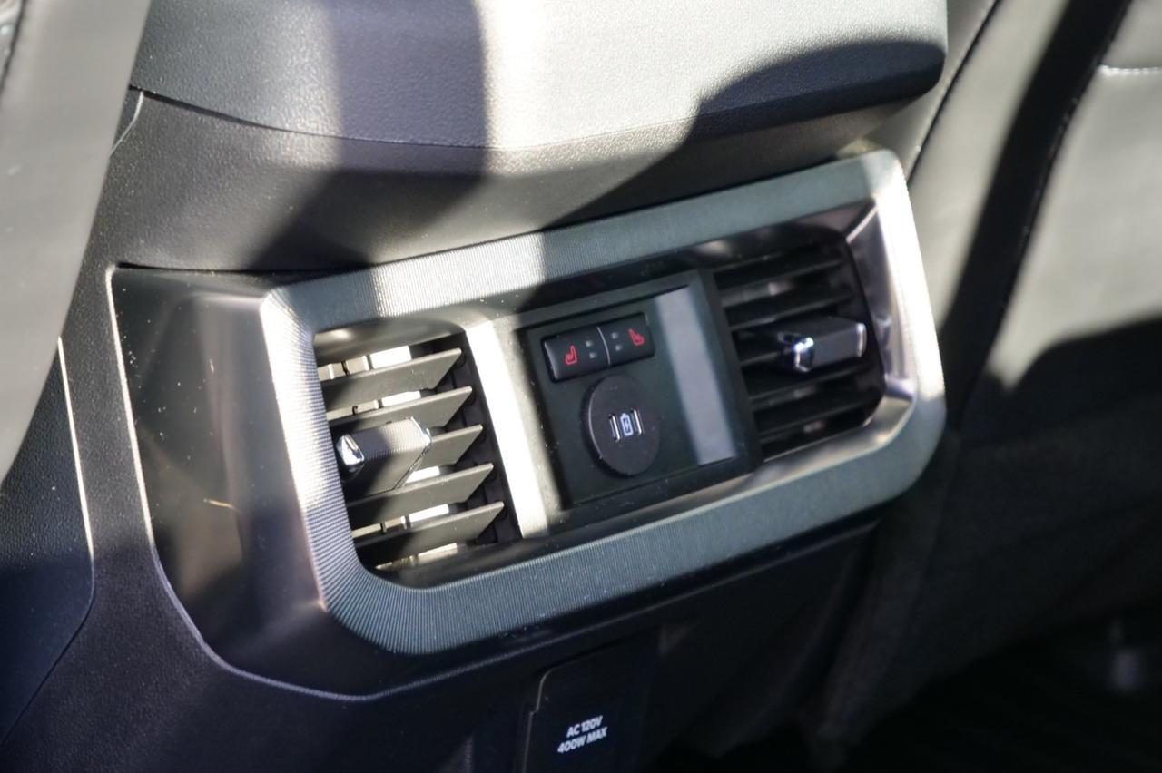 2025 Ford F-450SD Platinum 4X4 / DRW / Massaging Seats / Diesel! Lincolnton NC