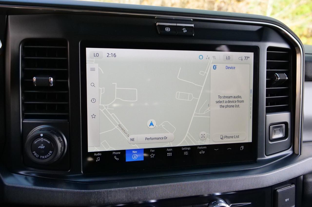 2025 Ford F-450SD Platinum 4X4 / DRW / Massaging Seats / Diesel! Lincolnton NC