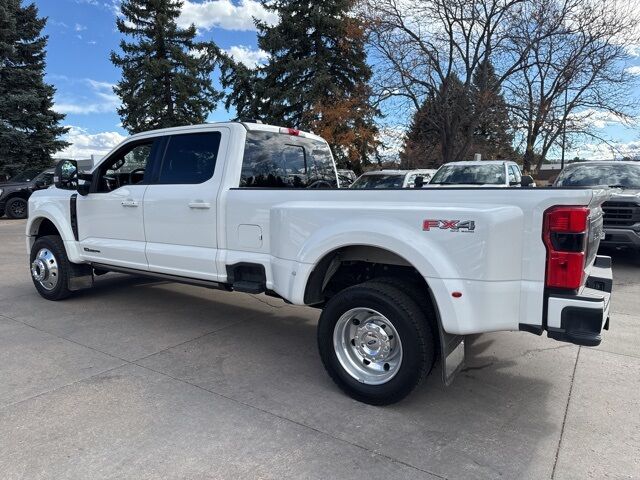 2025 Ford F-450SD Platinum