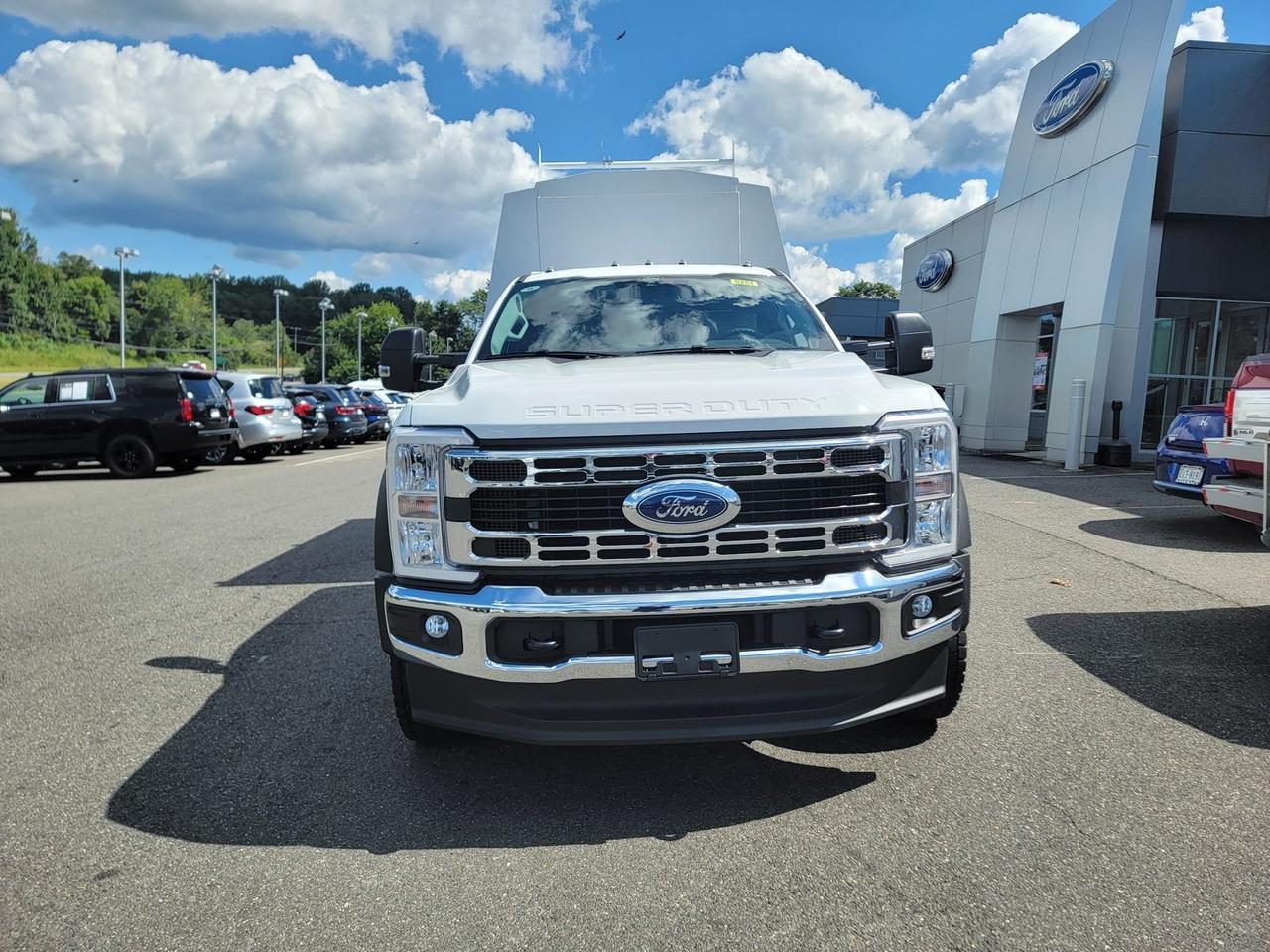 2025 Ford F-450SD XL SERVICE BODY Warrenton VA