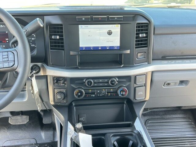 2025 Ford F-450XLT Extended cab Jerr-Dan MPL40 Dual Winch Standard Wrecker Truck Miami FL