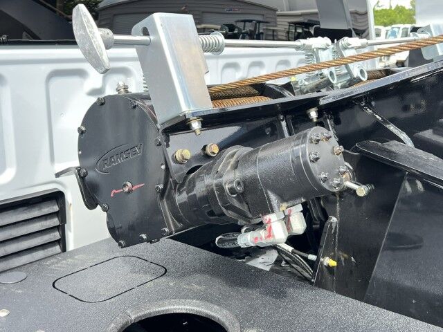 2025 Ford F-550 LARIAT 4x4 Crew cab Jerr-Dan MPL40 Dual Winch Standard Wrecker Truck Fort Pierce FL