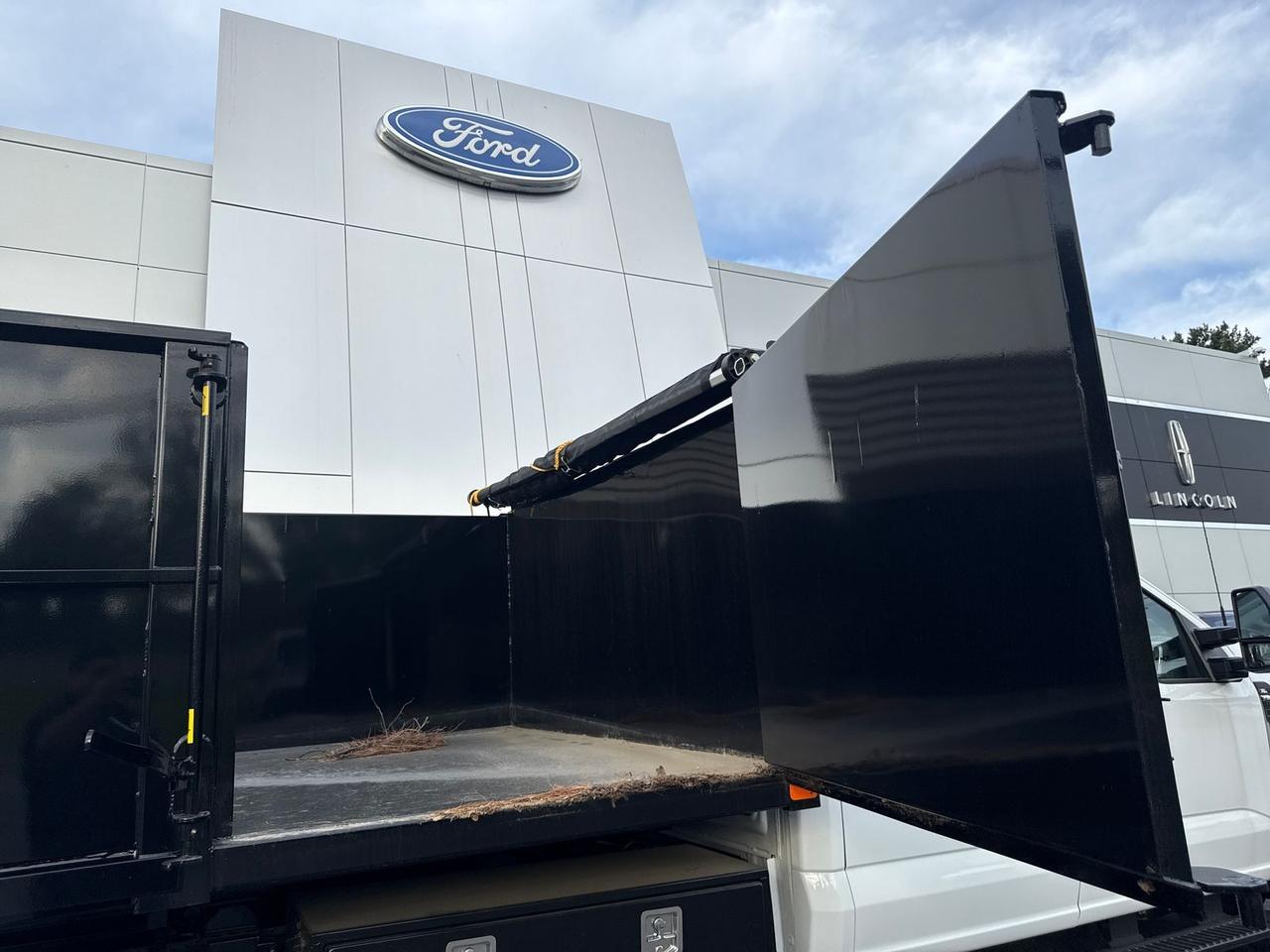 2025 Ford F-550SD XL Gaithersburg MD