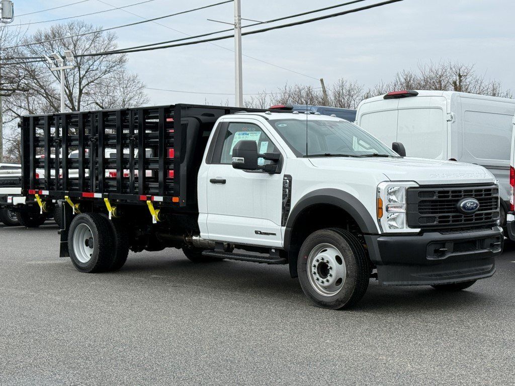 2025 Ford F-550SD XL