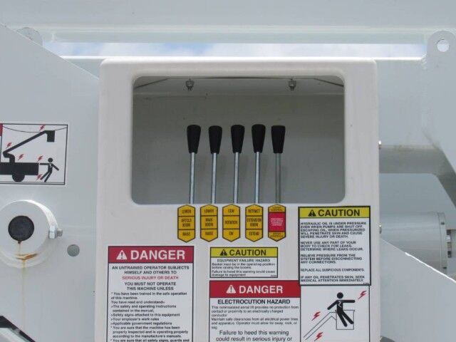 2025 Ford F-550XL Dur-A-Lift DTA-35 Telescopic Articulating Bucket Truck Homestead FL