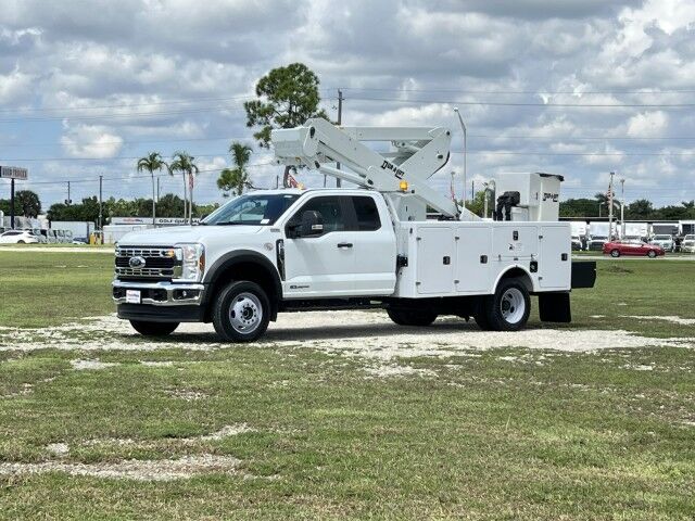2025 Ford F-550XL Super Cab 4x4 Dur-A-Lift DTAX2-42FP 47&apos; Insulated Aerial Lift Bucket Truck