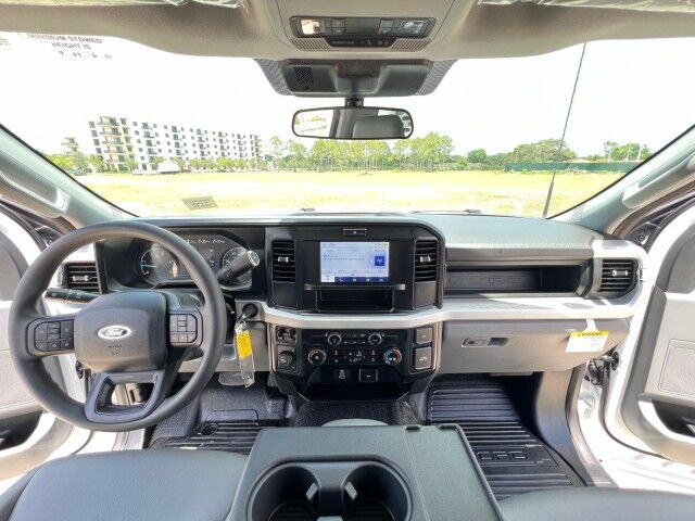 2025 Ford F-600 13&apos; Stellar Tire Service Truck with 2,000 lb Lift Gate Homestead FL