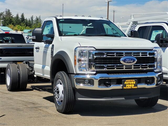 2025 Ford F-600 Super Duty Chassis Cab