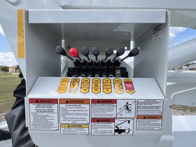 2025 Ford F-600XL 4X4 Dur-A-Lift DPM2-52DU 59&apos; Insulated Bucket Truck Homestead FL