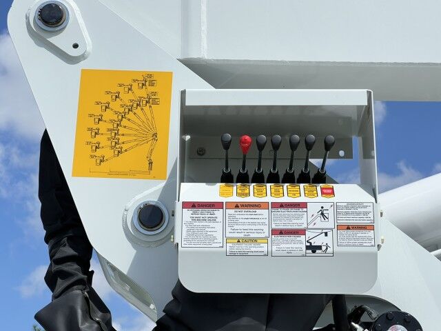 2025 Ford F-600XL 4x4 Dur-A-Lift DPM2-52DU 59&apos; Insulated Bucket Truck Homestead FL