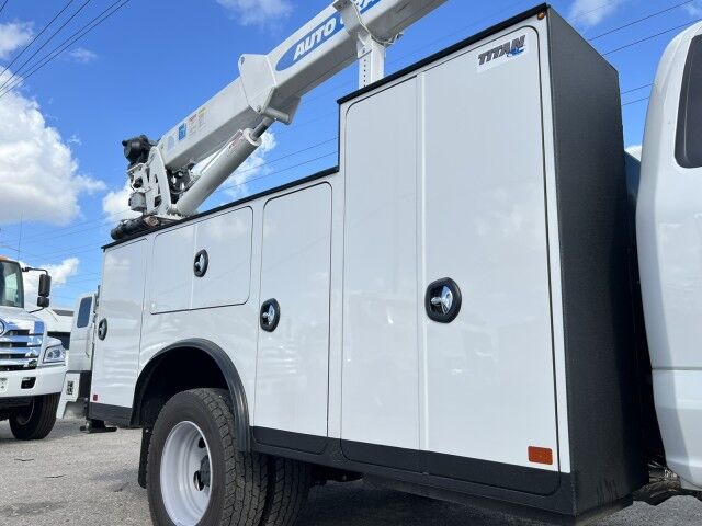 2025 Ford F-600XL 4x4 Mechanic Service Utility Truck with 7,000 lbs. HC 7X Auto Crane Miami FL