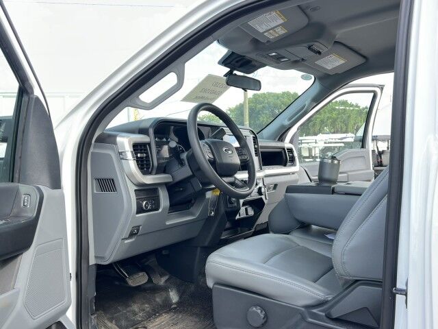 2025 Ford F-600XL 4x4 Mechanic Service Utility Truck with 7,000 lbs. HC 7X Auto Crane Miami FL