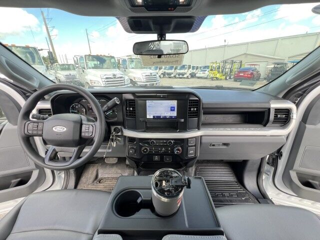 2025 Ford F-600XL 4x4 Mechanic Service Utility Truck with 7,000 lbs. HC 7X Auto Crane Miami FL