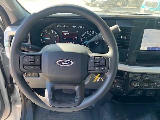 2025 Ford F-600XL 4x4 Mechanic Service Utility Truck with 7,000 lbs. HC 7X Auto Crane Miami FL