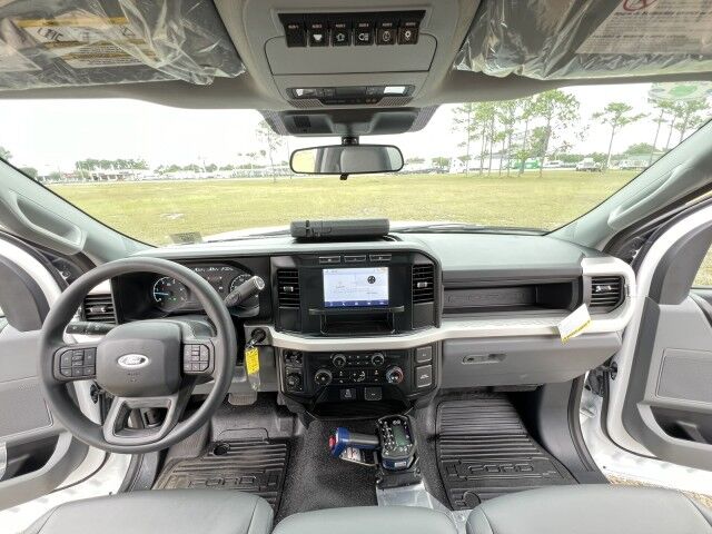 2025 Ford F-600XL Mechanic Service Truck with Stellar 8630 Telescopic Crane and Compressor Homestead FL