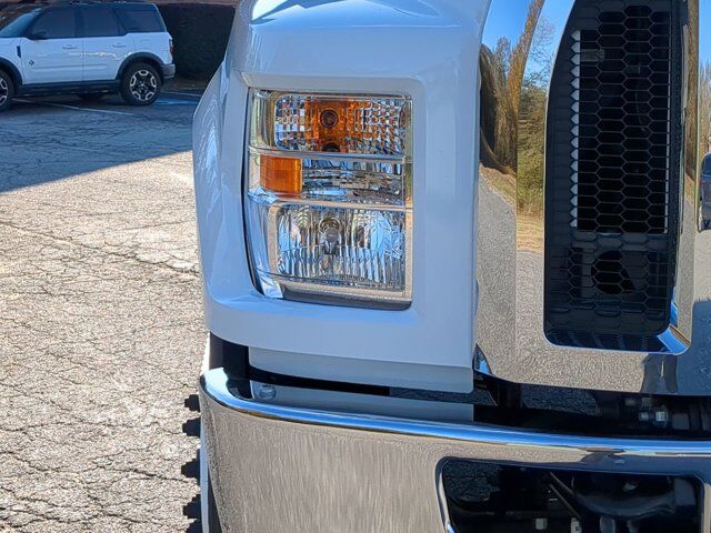 2025 Ford F-650 Flatbed Appleton WI