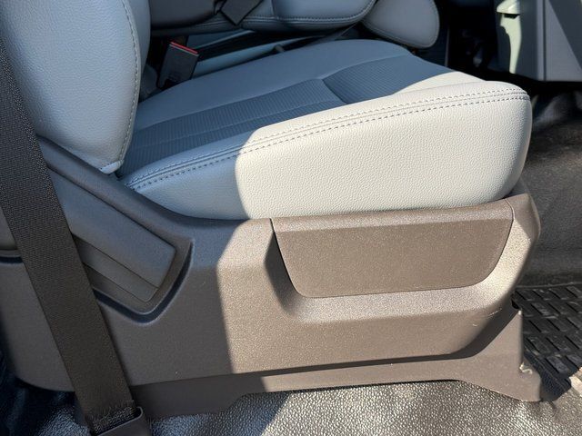 2025 Ford F-650SD Base Springfield VA
