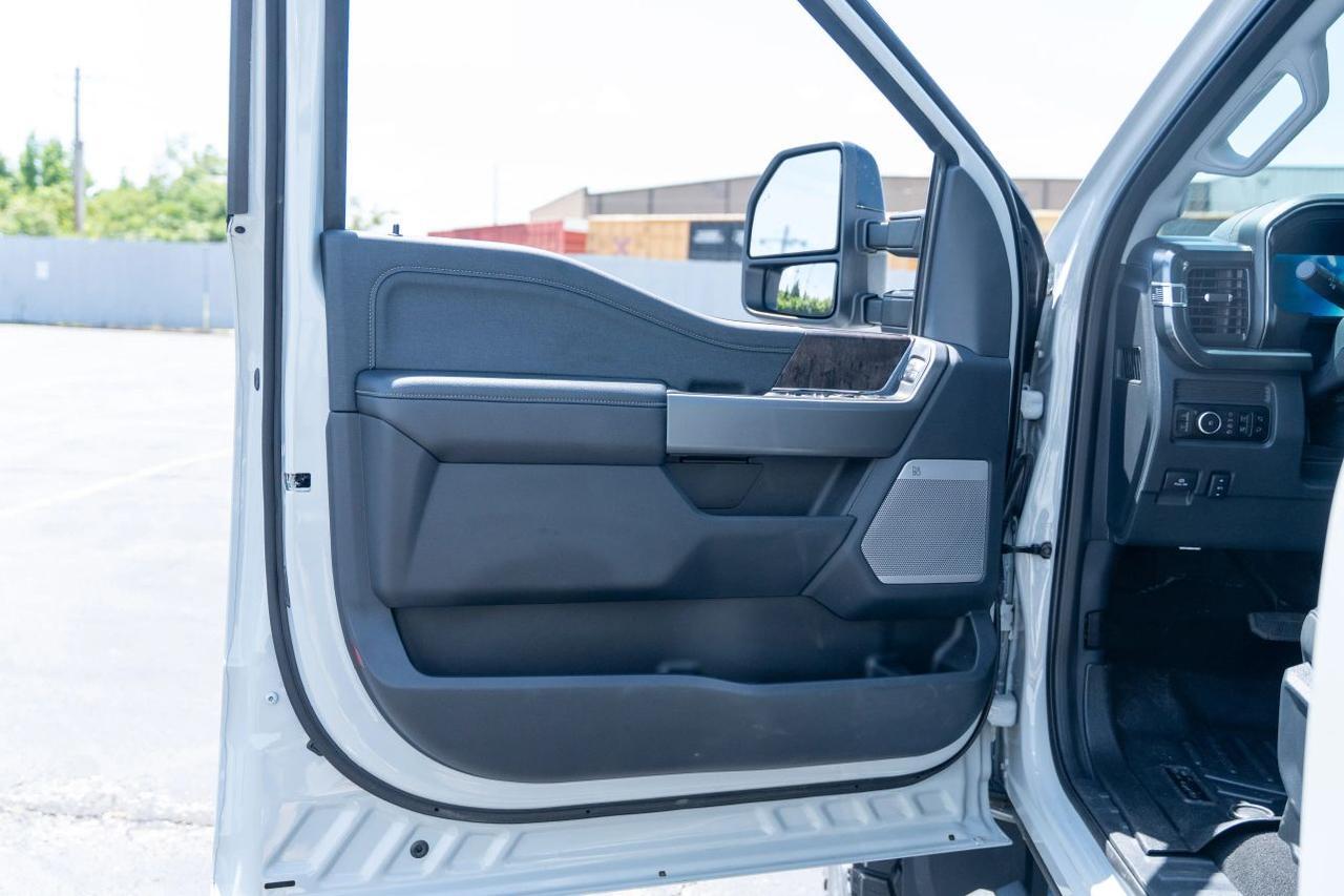 2025 Ford F450 Super Duty Crew Cab Lariat Pickup 4D 8 ft St. Louis MO