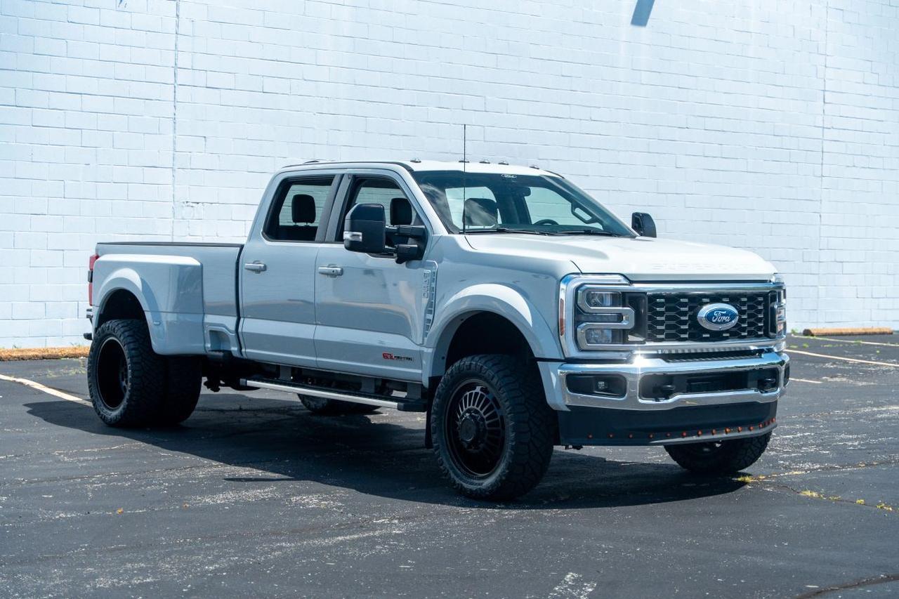 2025 Ford F450 Super Duty Crew Cab Lariat Pickup 4D 8 ft St. Louis MO