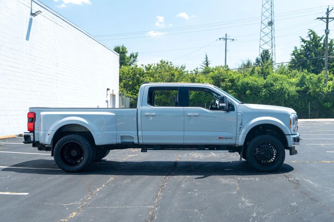 2025 Ford F450 Super Duty Crew Cab Lariat Pickup 4D 8 ft St. Louis MO