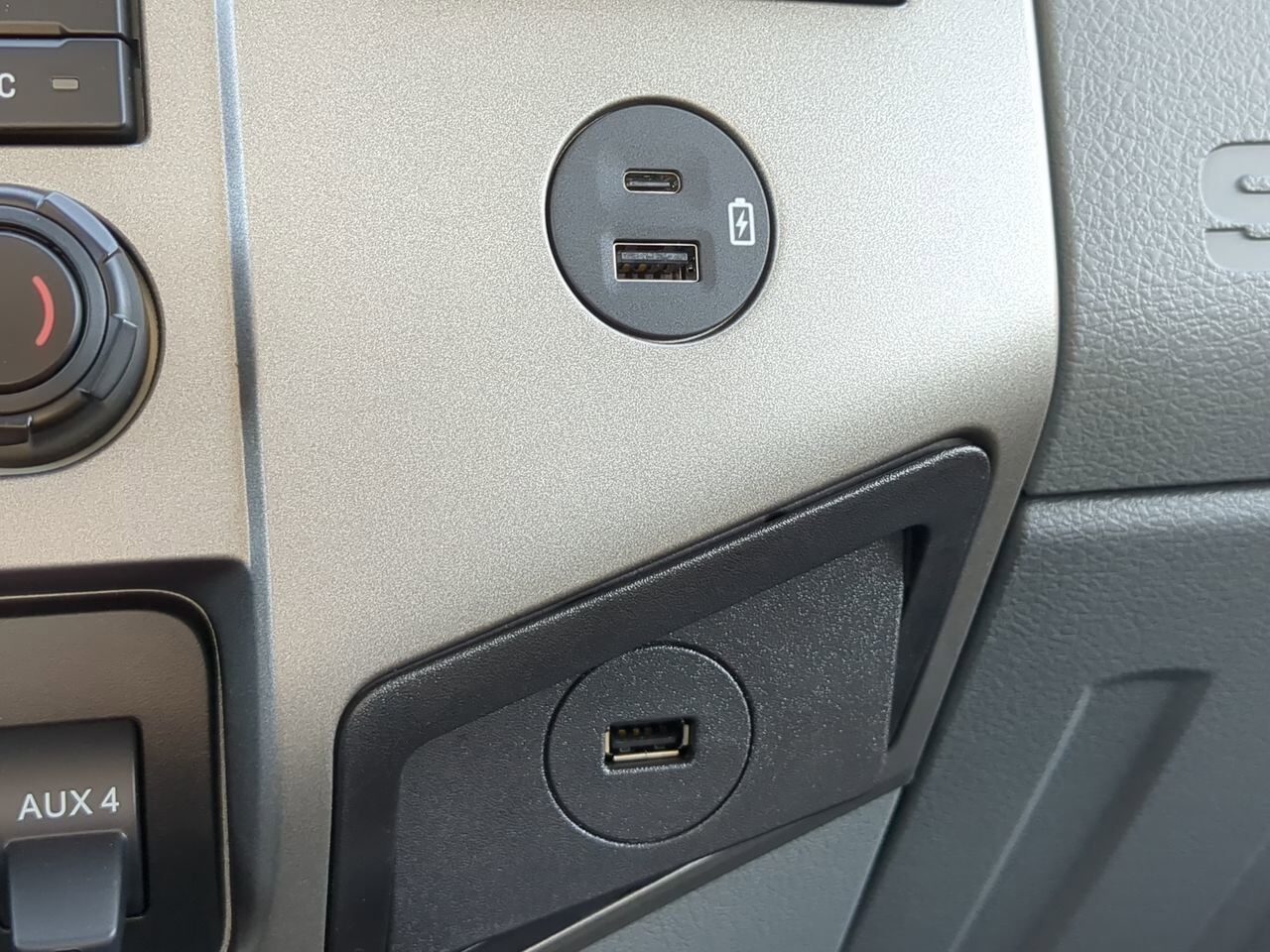 2025 Ford F750 Flatbed Winder GA