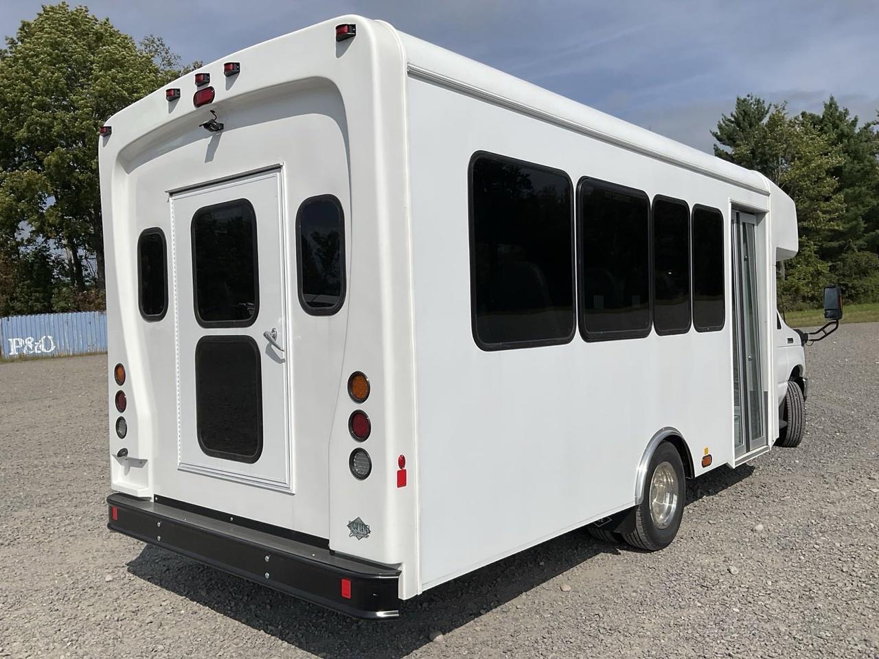 2025 Ford HLE HLE COACH Johnstown NY