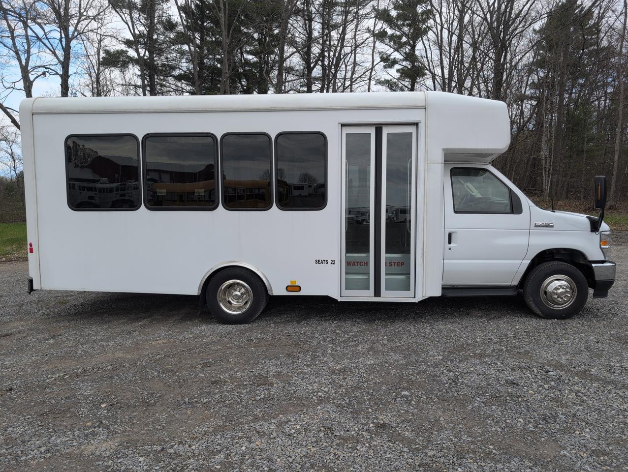 2025 Ford HLE HLE COACH