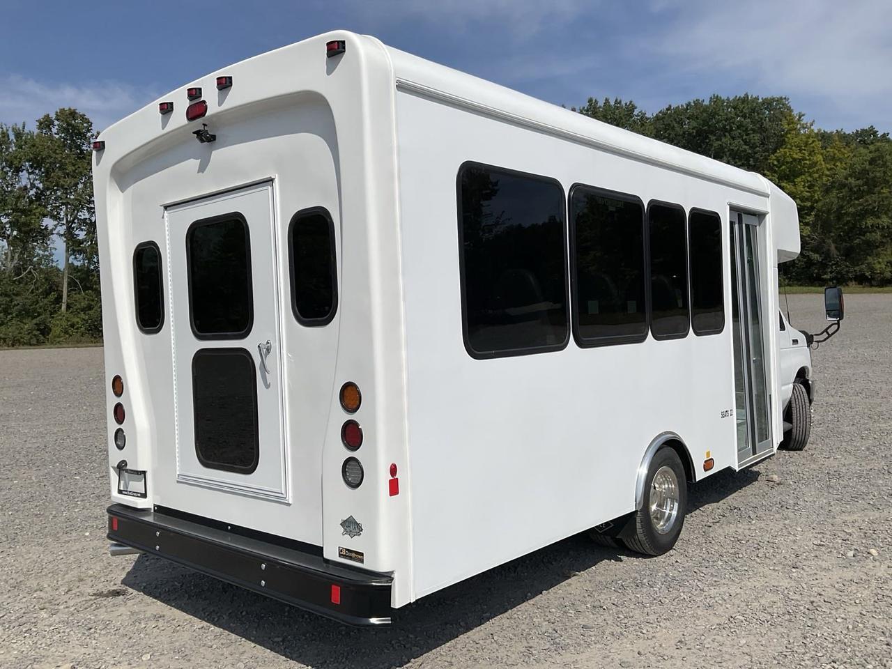 2025 Ford HLE HLE COACH Johnstown NY