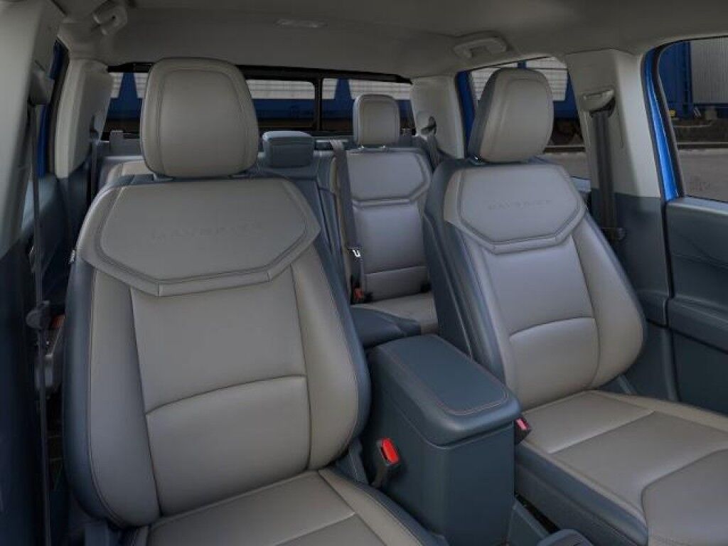 2025 Ford Maverick LARIAT Cooperstown NY