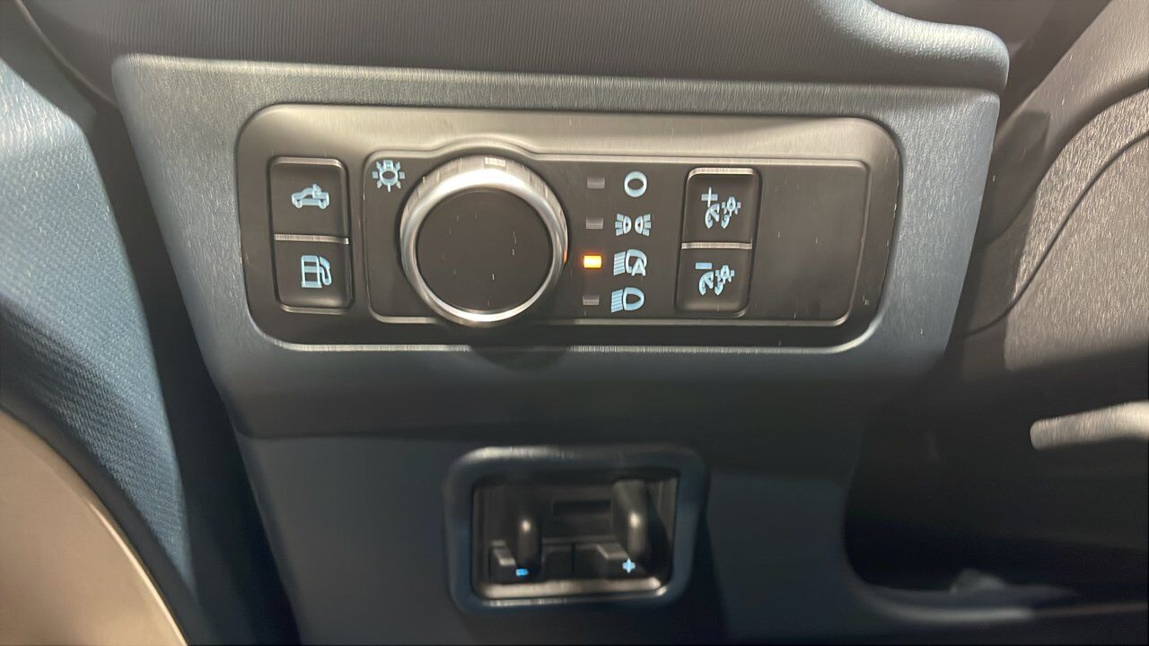 2025 Ford Maverick Lariat Sherwood Park AB