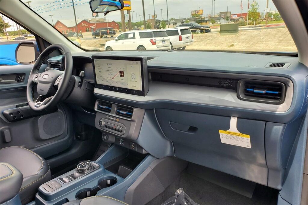 2025 Ford Maverick Lobo Hondo TX