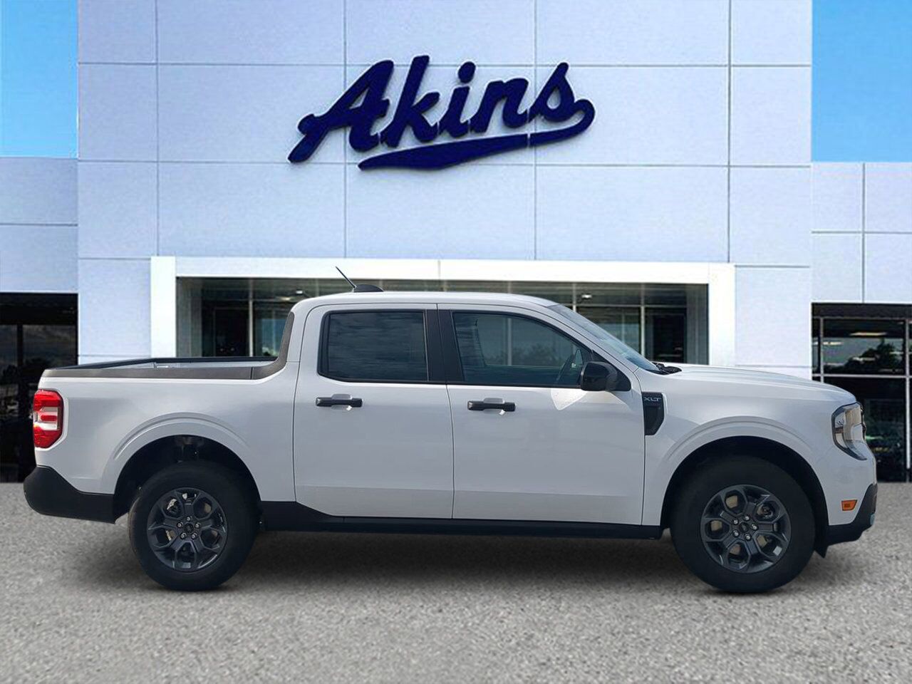 2025 Ford Maverick XLT