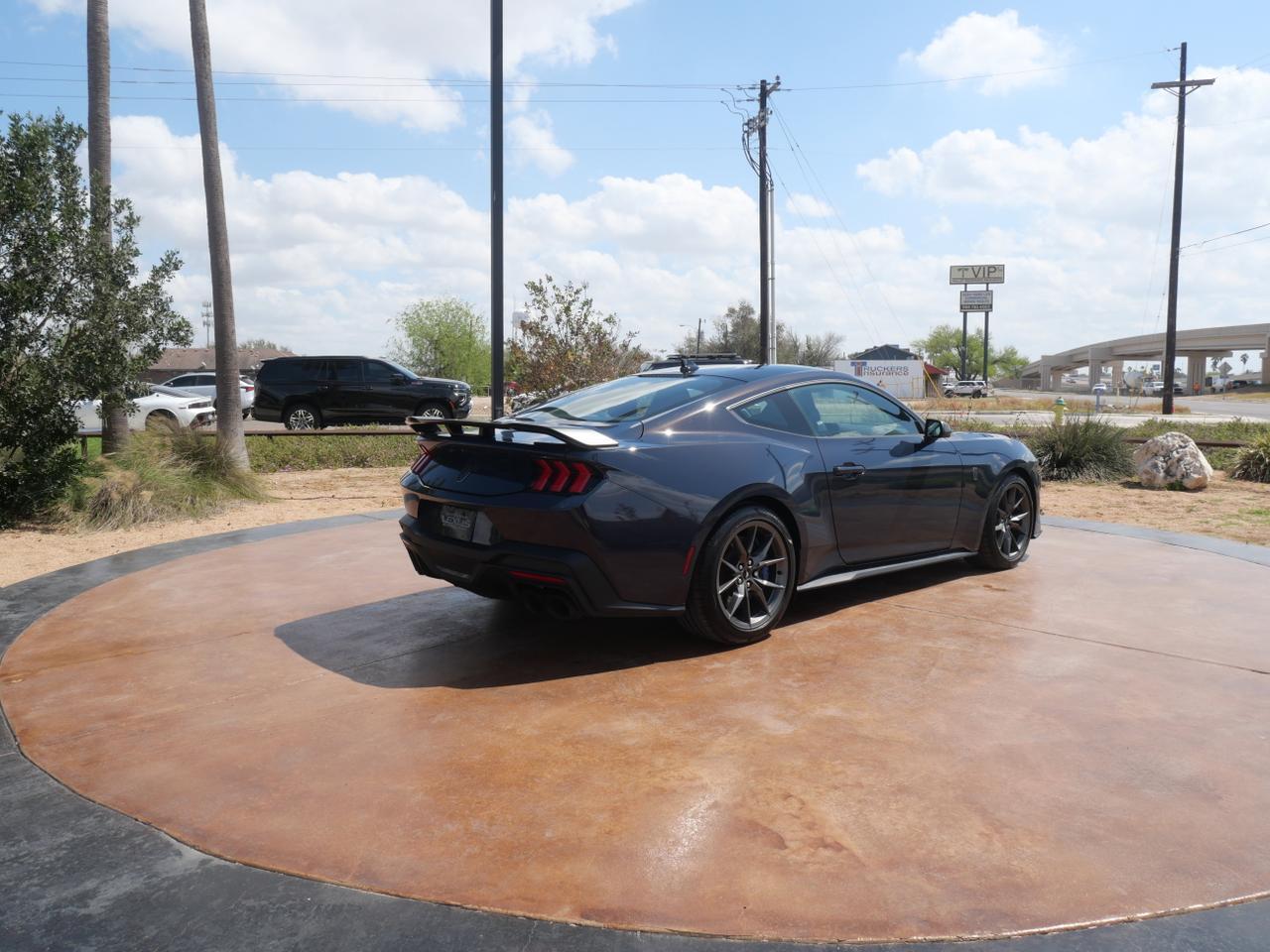 2025 Ford Mustang Dark Horse