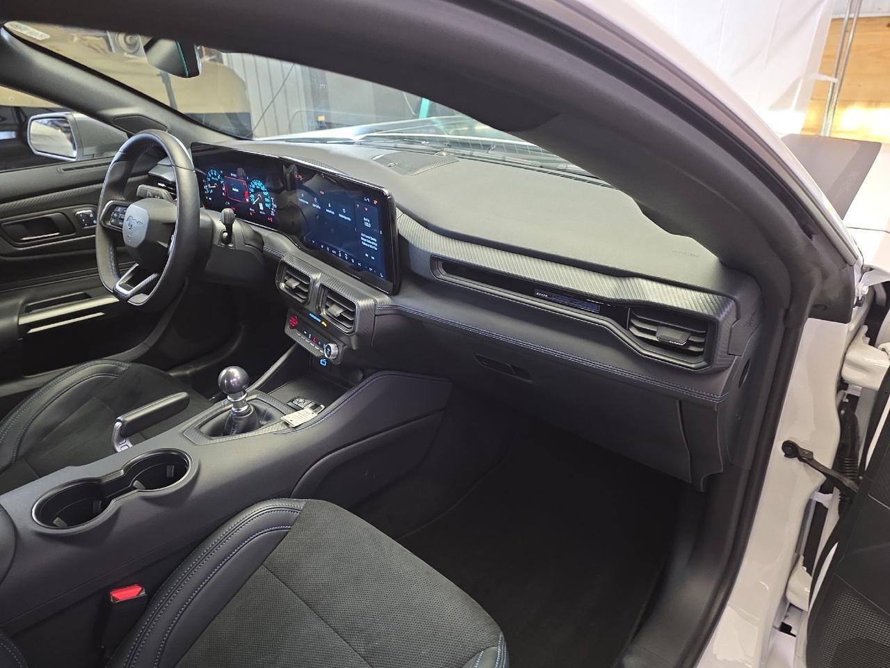 2025 Ford Mustang Dark Horse Sand Lake NY