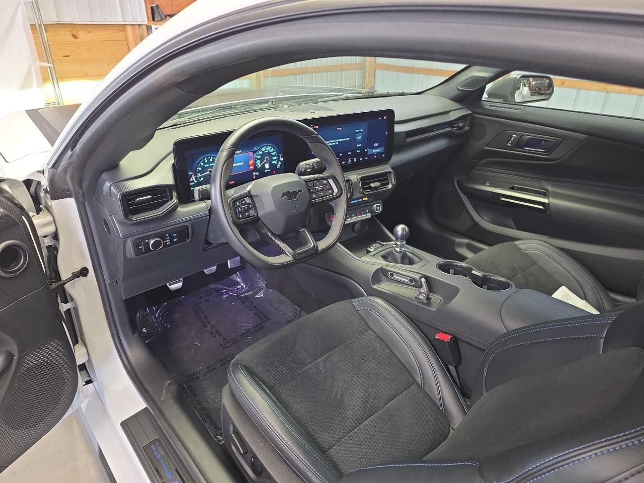 2025 Ford Mustang Dark Horse Sand Lake NY