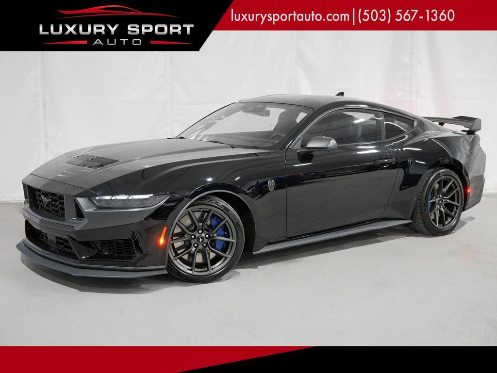 2025 Ford Mustang Dark Horse