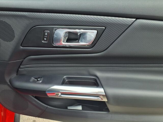 2025 Ford Mustang EcoBoost  TX