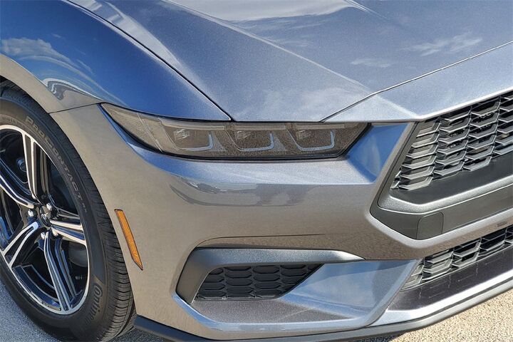2025 Ford Mustang EcoBoost  TX