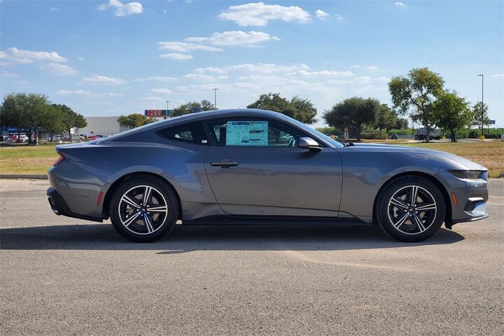 2025 Ford Mustang EcoBoost  TX