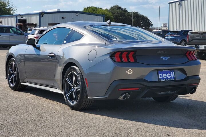 2025 Ford Mustang EcoBoost  TX