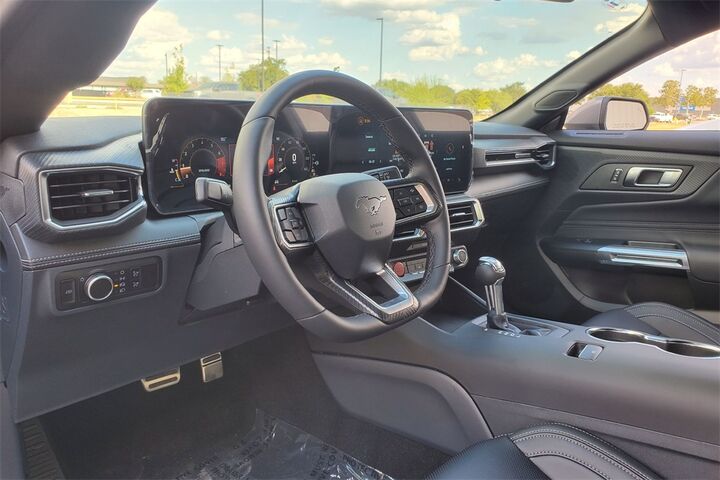 2025 Ford Mustang EcoBoost Premium  TX
