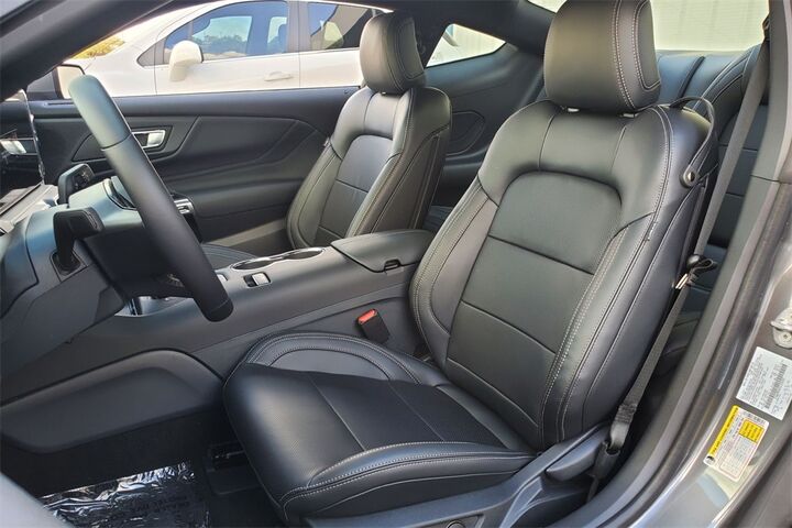 2025 Ford Mustang EcoBoost Premium  TX