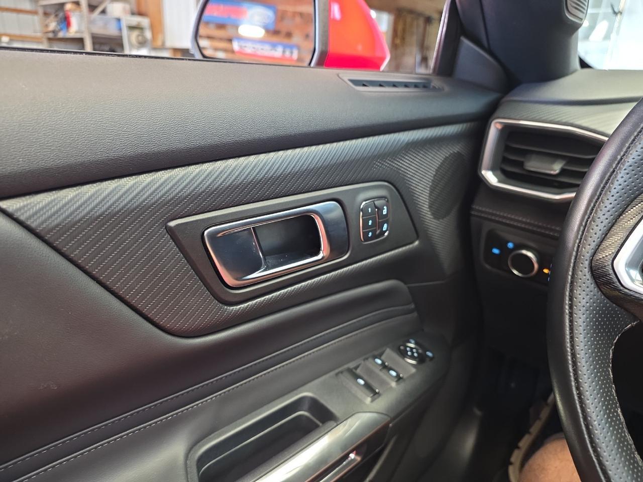 2025 Ford Mustang EcoBoost Premium Sand Lake NY